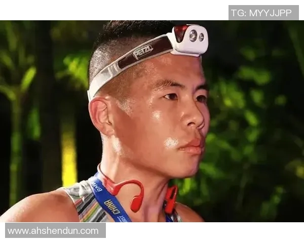 上海攀岩队创新包夹技术助力运动员突破极限挑战