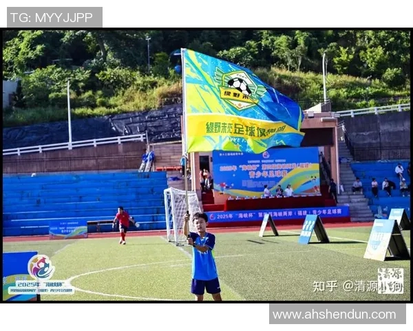 广州足球队团队协作的变革与挑战:热议足球的未来发展之路 广州足球队团队协作的变革与挑战:热议足球的未来发展之路