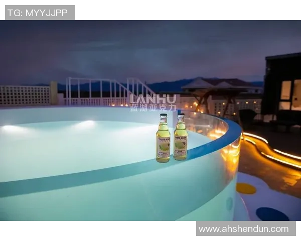 泳池魅力全展现：如何选择适合自己的游泳衣让夏日更清爽舒适