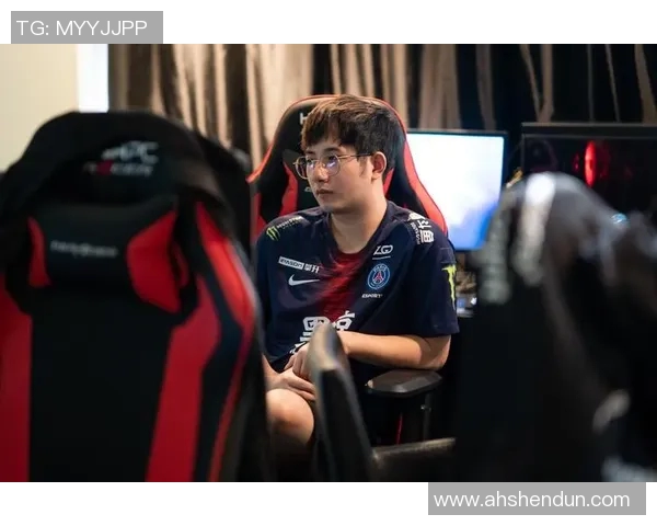 DOTA2深度解析：LNG战队如何通过团队协作赢得比赛胜利