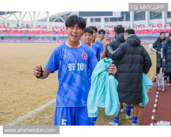 亳州足球明星盘点:那些在绿茵场上闪耀的本土英雄与传奇人物 亳州足球明星盘点:那些在绿茵场上闪耀的本土英雄与传奇人物